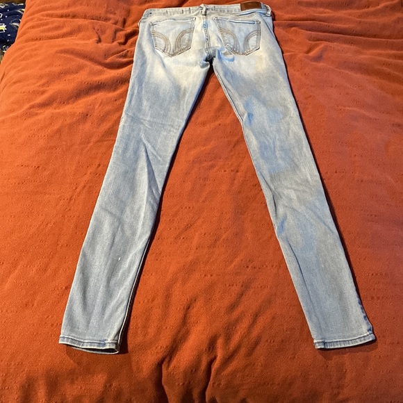 Holister jeans good condition - Picture 2 of 4